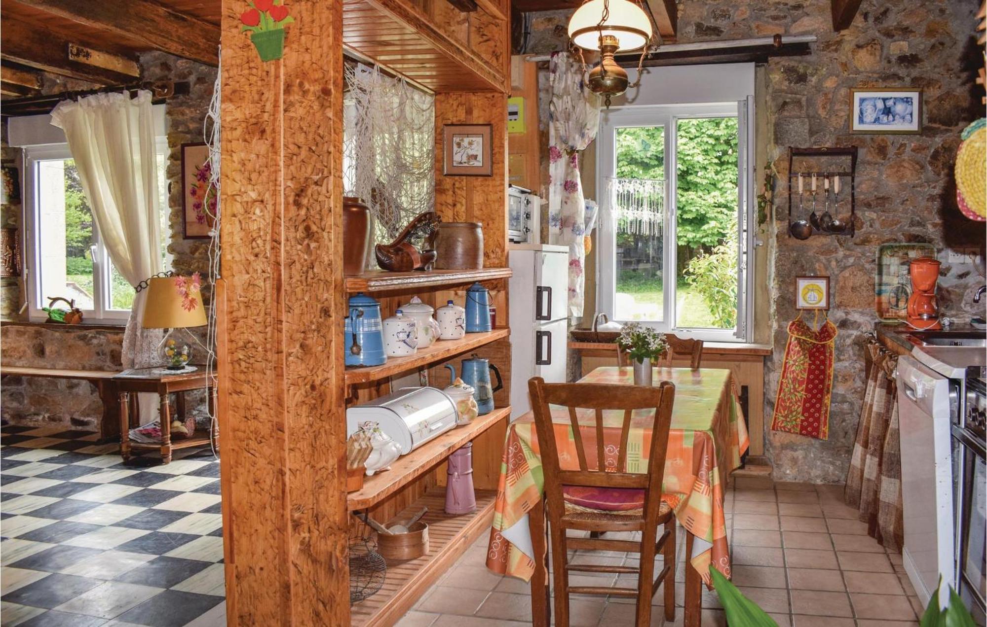 Lovely Home In Le Faouet With Kitchen Bagian luar foto
